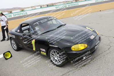 media/Jun-01-2025-CalClub SCCA (Sun) [[eae223c5dd]]/Around pit/
